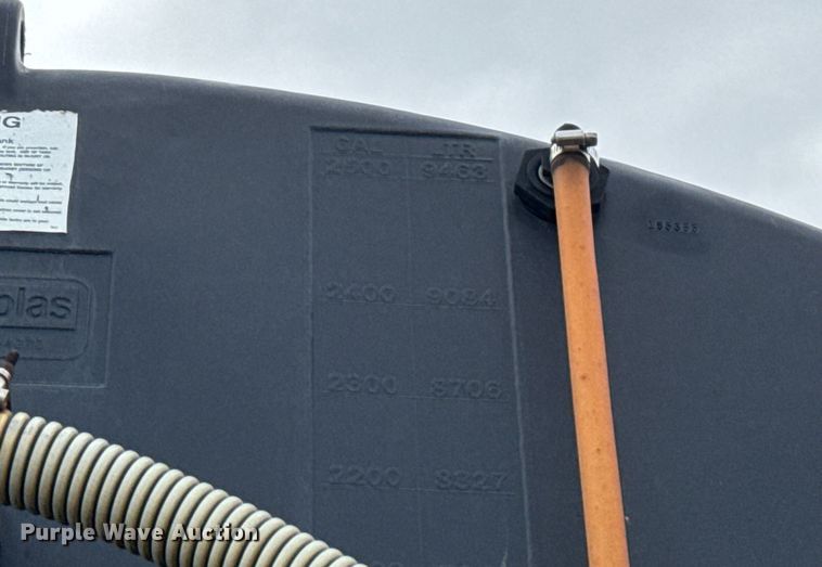 image for item LH9460 1993 White GMC WG dump truck