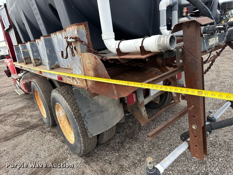 image for item LH9460 1993 White GMC WG dump truck