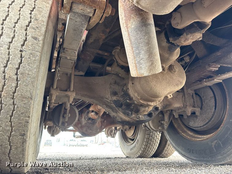 image for item LH9460 1993 White GMC WG dump truck