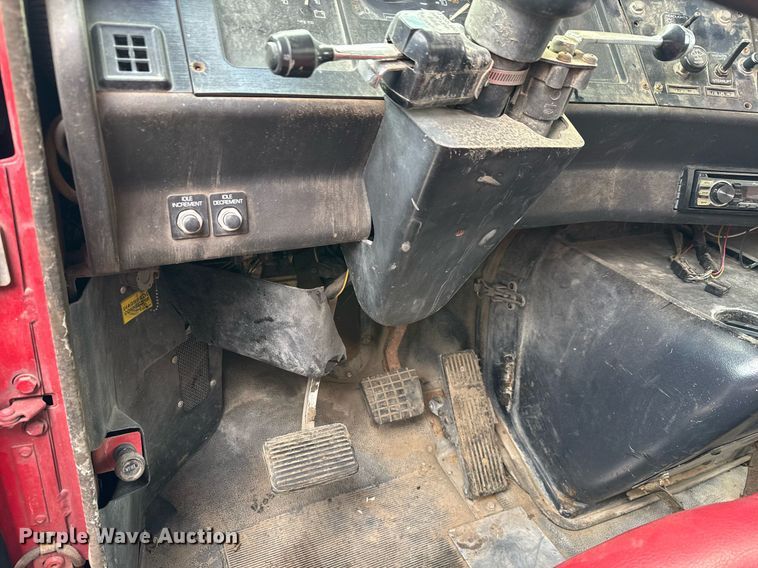 image for item LH9460 1993 White GMC WG dump truck