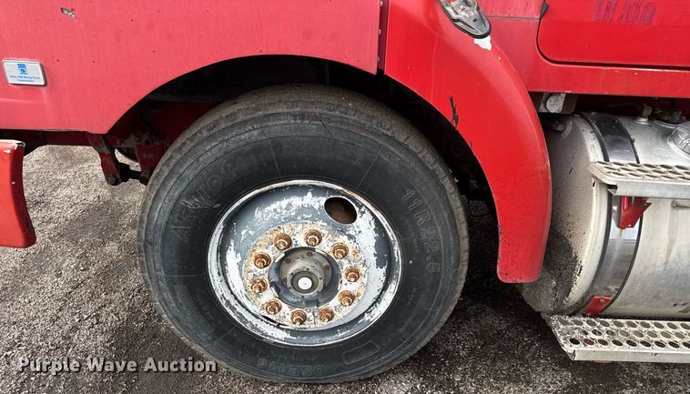 image for item LH9460 1993 White GMC WG dump truck