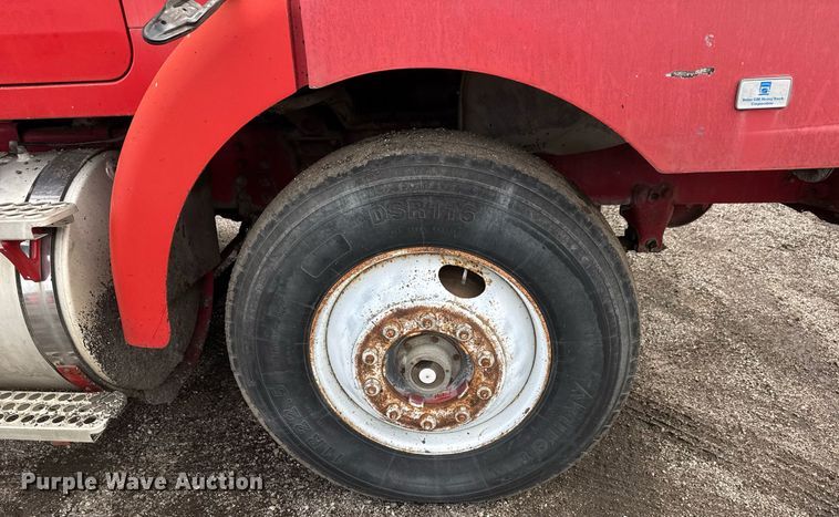 image for item LH9460 1993 White GMC WG dump truck