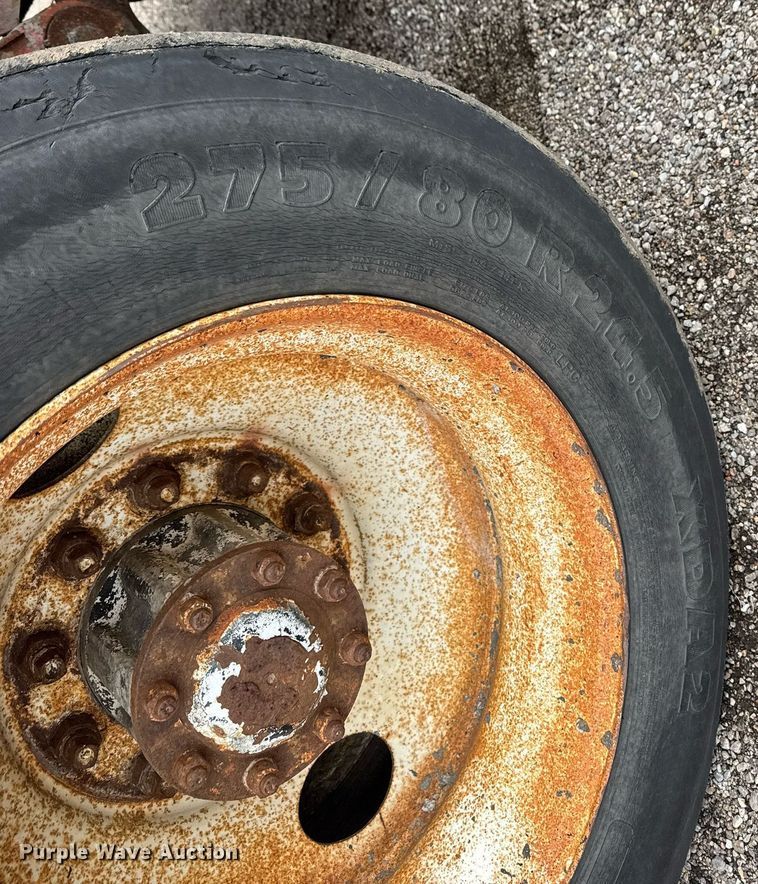 image for item LH9460 1993 White GMC WG dump truck