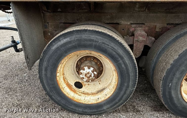 image for item LH9460 1993 White GMC WG dump truck