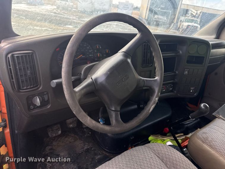 image for item LH9461 2009 GMC C6500 Crew Cab chipper truck