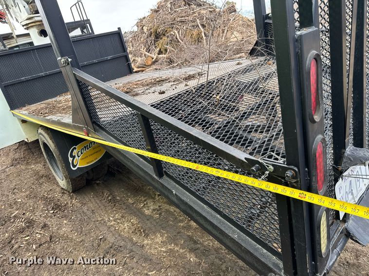 image for item LH9463 2005 GMC C7500 bucket truck