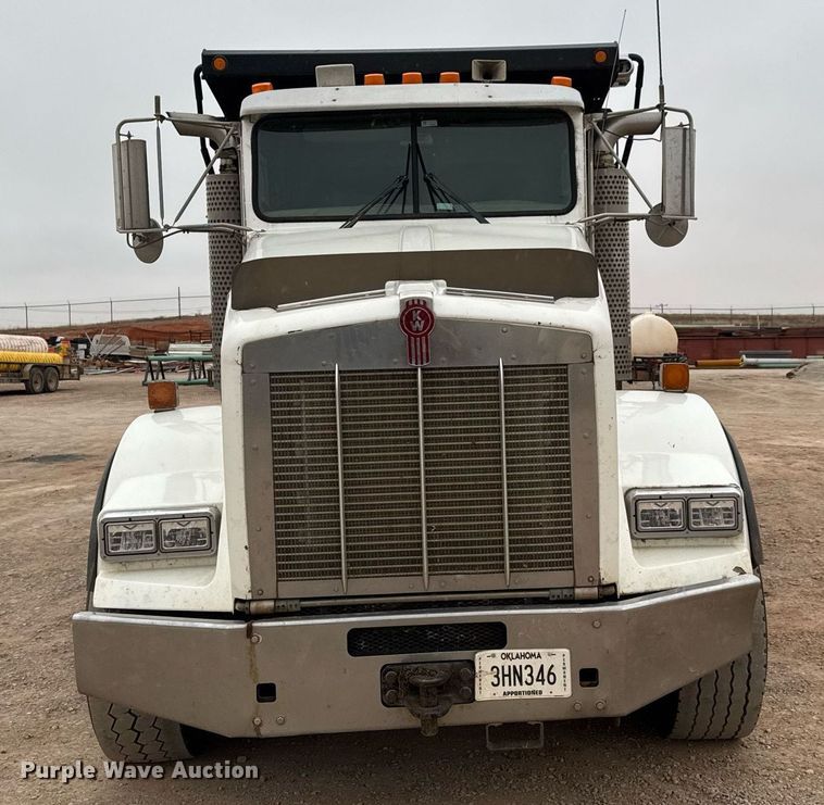 image for item LH9482 2007 Kenworth  T800 dump truck