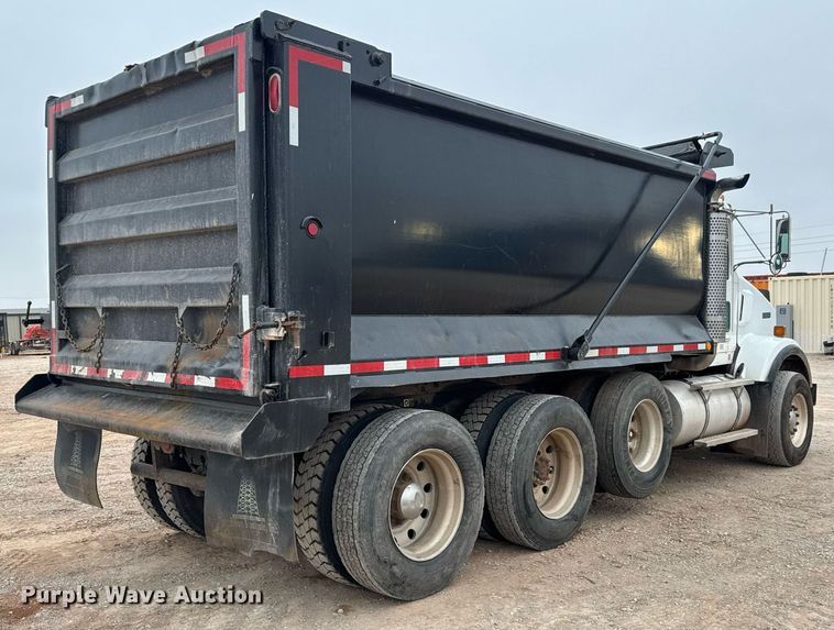 image for item LH9482 2007 Kenworth  T800 dump truck