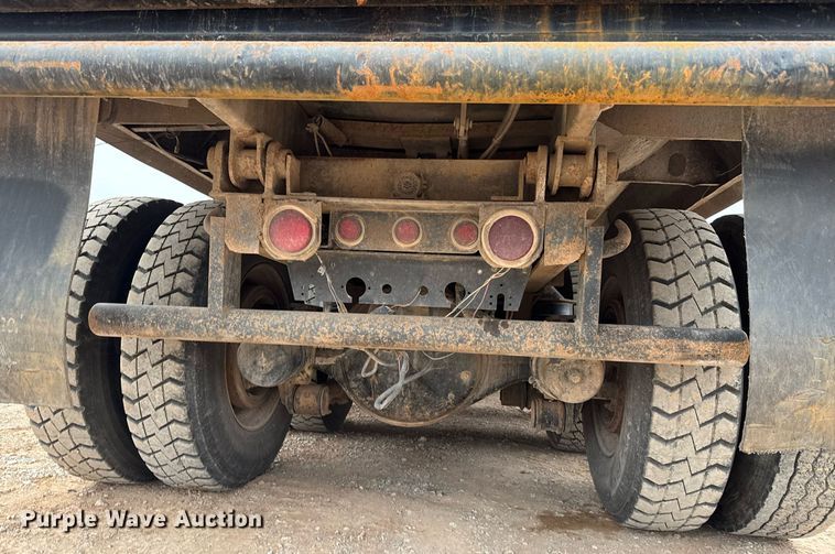 image for item LH9482 2007 Kenworth  T800 dump truck