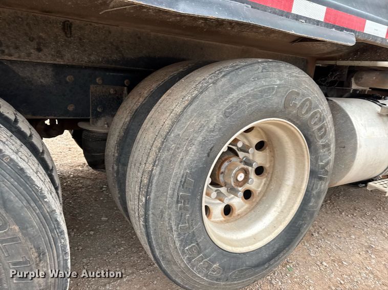 image for item LH9482 2007 Kenworth  T800 dump truck