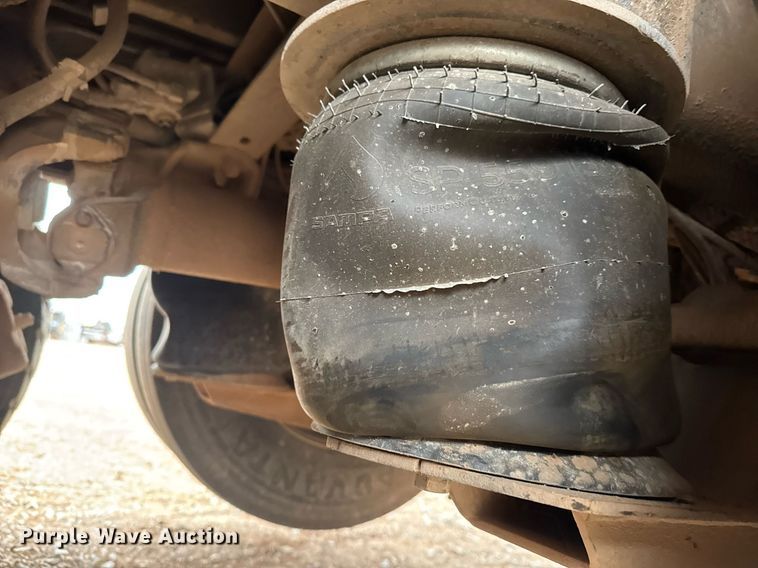 image for item LH9482 2007 Kenworth  T800 dump truck