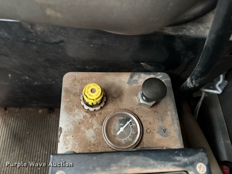 image for item LH9482 2007 Kenworth  T800 dump truck