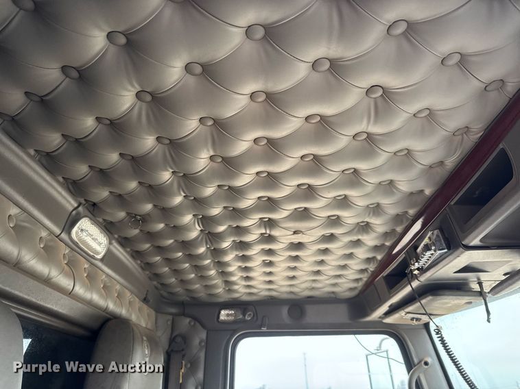 image for item LH9482 2007 Kenworth  T800 dump truck