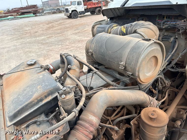 image for item LH9482 2007 Kenworth  T800 dump truck