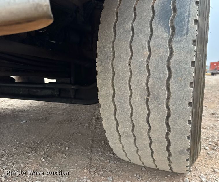 image for item LH9482 2007 Kenworth  T800 dump truck