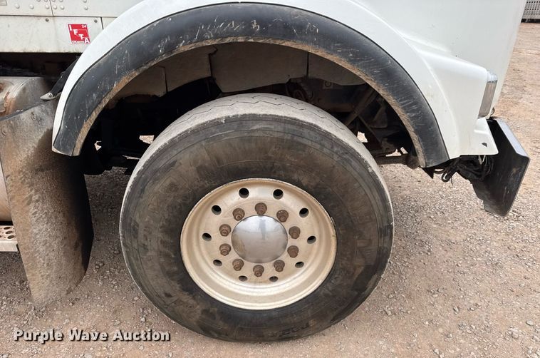 image for item LH9482 2007 Kenworth  T800 dump truck