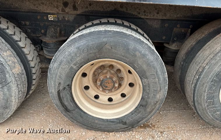 image for item LH9482 2007 Kenworth  T800 dump truck