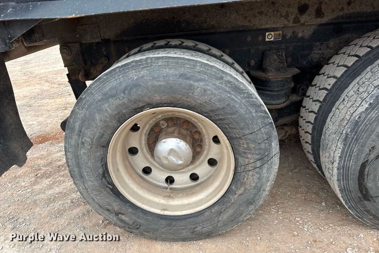 image for item LH9482 2007 Kenworth  T800 dump truck