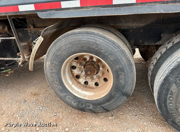 image for item LH9482 2007 Kenworth  T800 dump truck