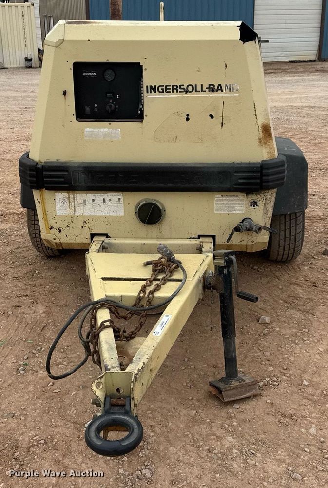 image for item LH9484 1997 Ingersoll-Rand  XP185WJD air compressor