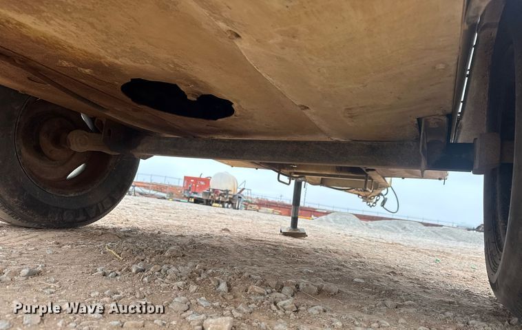 image for item LH9484 1997 Ingersoll-Rand  XP185WJD air compressor