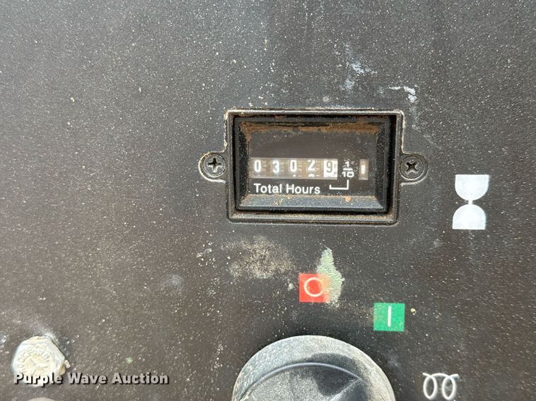 image for item LH9484 1997 Ingersoll-Rand  XP185WJD air compressor