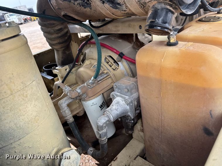 image for item LH9484 1997 Ingersoll-Rand  XP185WJD air compressor