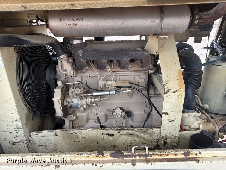 image for item LH9484 1997 Ingersoll-Rand  XP185WJD air compressor