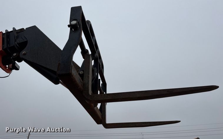image for item LH9485 2015 JLG 8042 telehandler