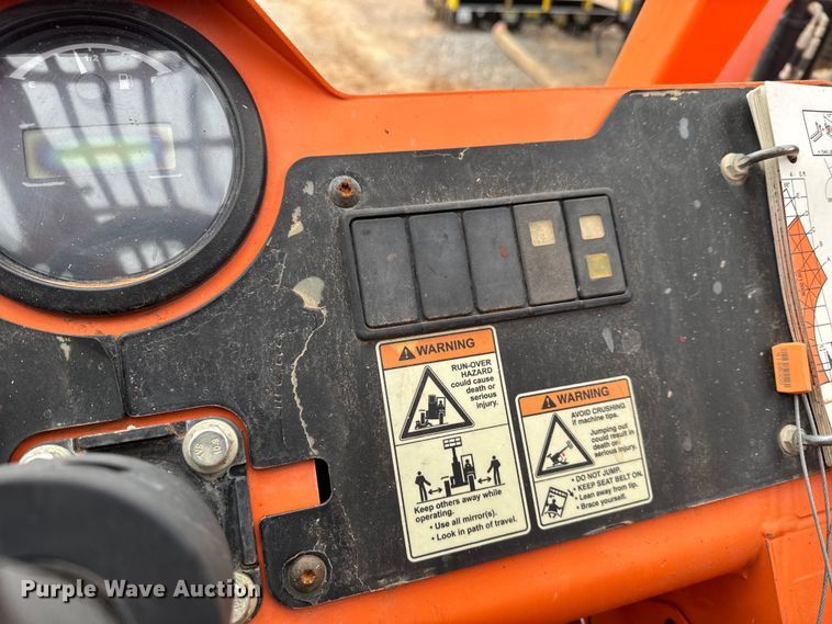 image for item LH9485 2015 JLG 8042 telehandler