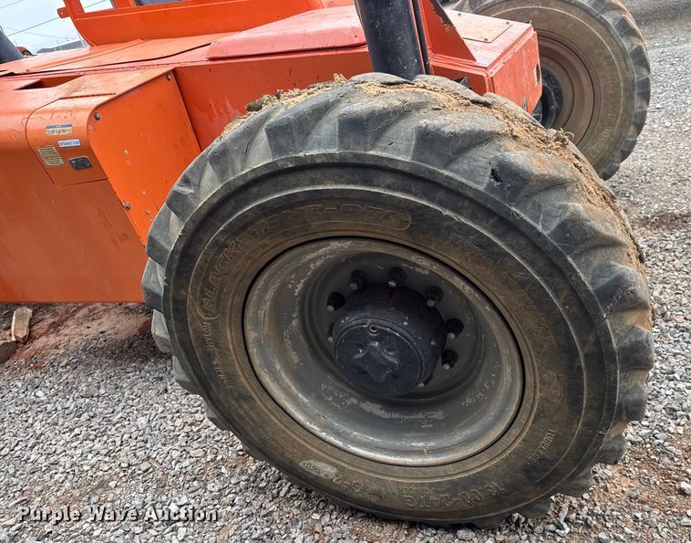 image for item LH9485 2015 JLG 8042 telehandler