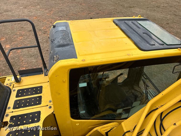 image for item LH9486 2017 Komatsu  PC210 LC-11 excavator