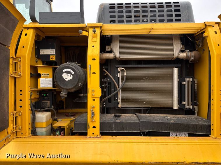 image for item LH9486 2017 Komatsu  PC210 LC-11 excavator