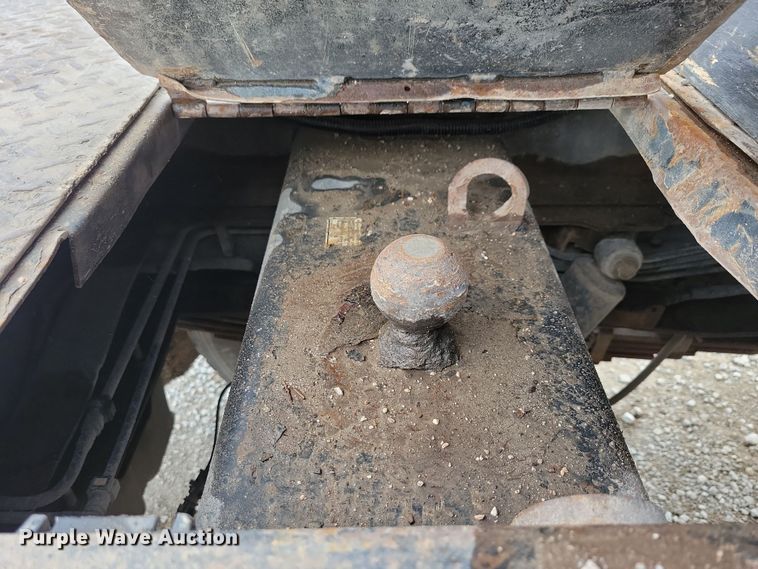 image for item NB9802 2014 Dodge Ram 5500 Crew Cab flatbed truck