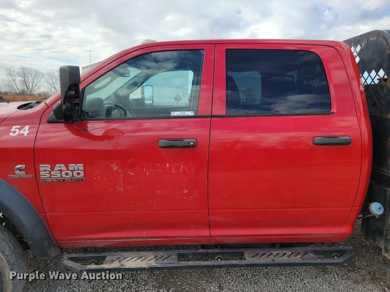 image for item NB9802 2014 Dodge Ram 5500 Crew Cab flatbed truck