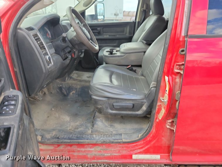 image for item NB9802 2014 Dodge Ram 5500 Crew Cab flatbed truck