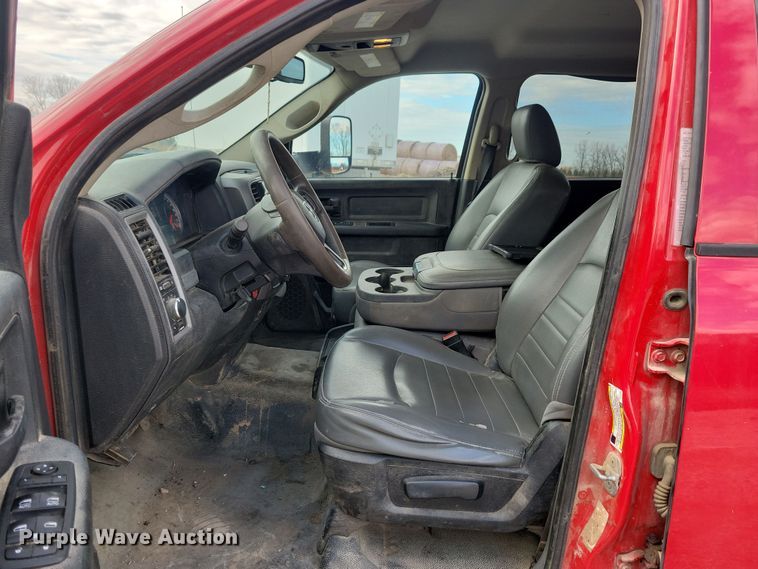 image for item NB9802 2014 Dodge Ram 5500 Crew Cab flatbed truck