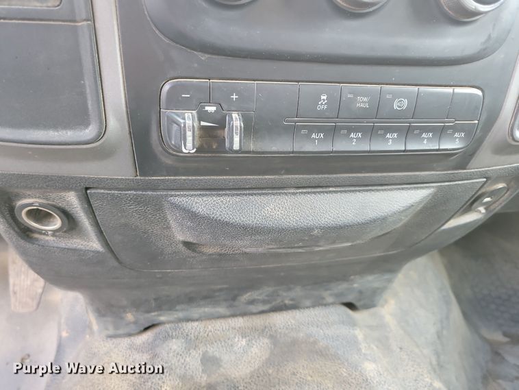 image for item NB9802 2014 Dodge Ram 5500 Crew Cab flatbed truck