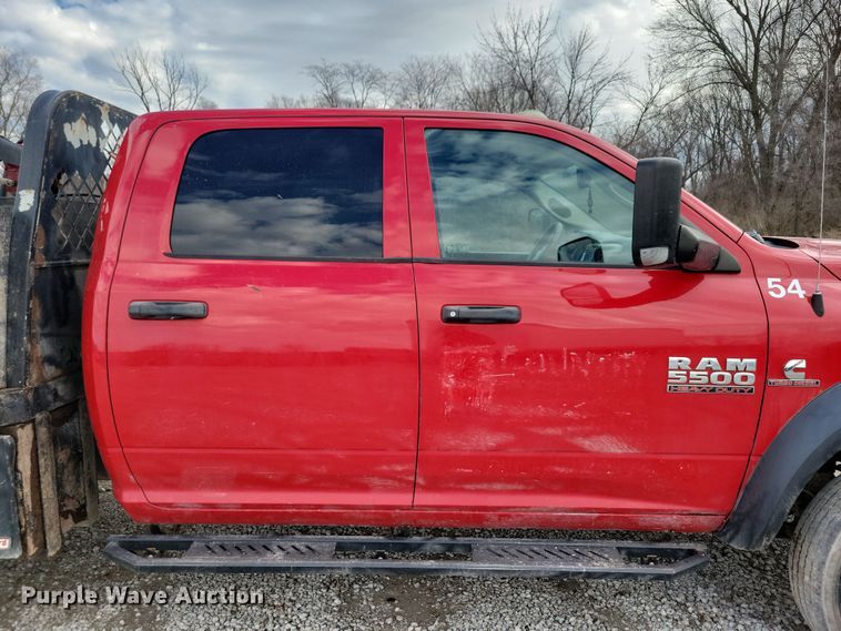 image for item NB9802 2014 Dodge Ram 5500 Crew Cab flatbed truck