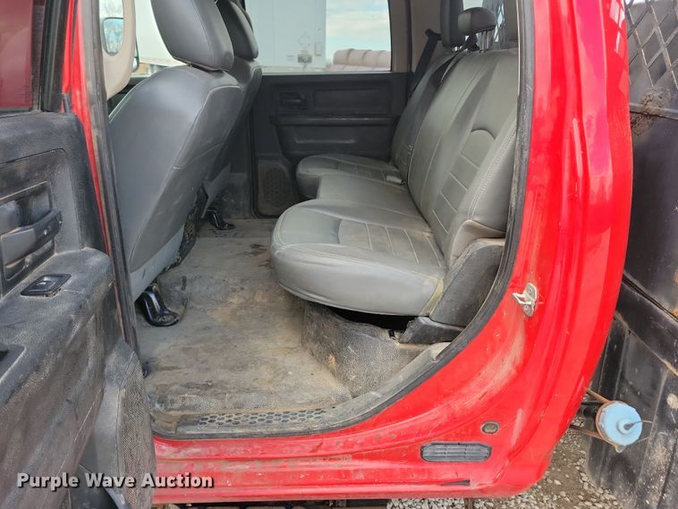 image for item NB9802 2014 Dodge Ram 5500 Crew Cab flatbed truck