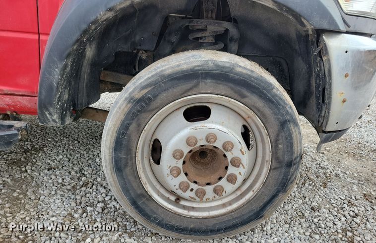 image for item NB9802 2014 Dodge Ram 5500 Crew Cab flatbed truck