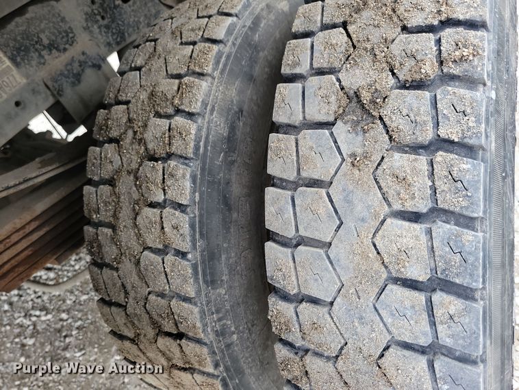 image for item NB9802 2014 Dodge Ram 5500 Crew Cab flatbed truck