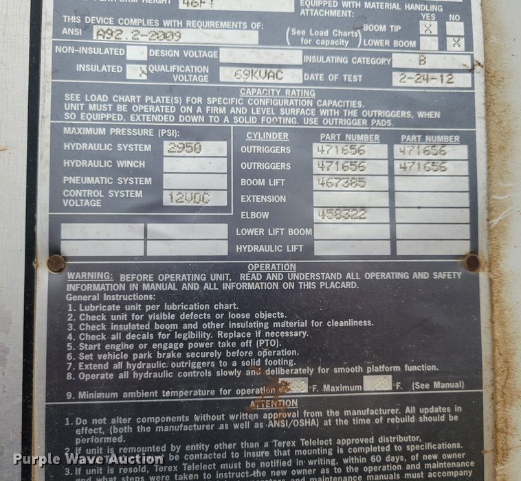 image for item NB9805 2012 International  7400 bucket truck