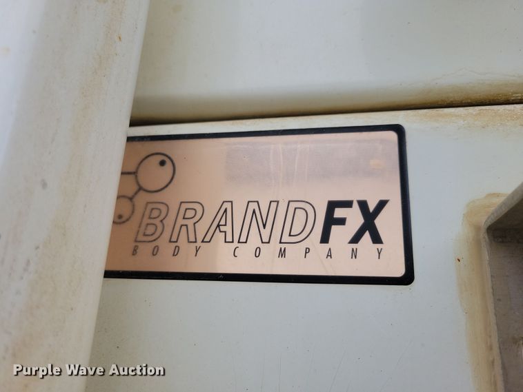 image for item NB9805 2012 International  7400 bucket truck