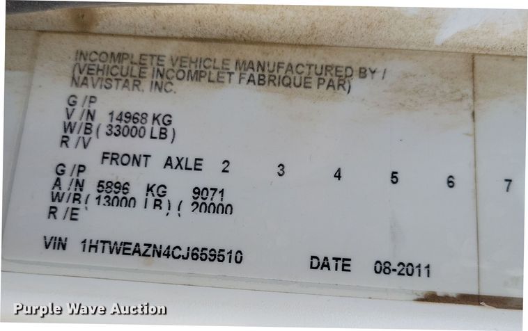 image for item NB9805 2012 International  7400 bucket truck