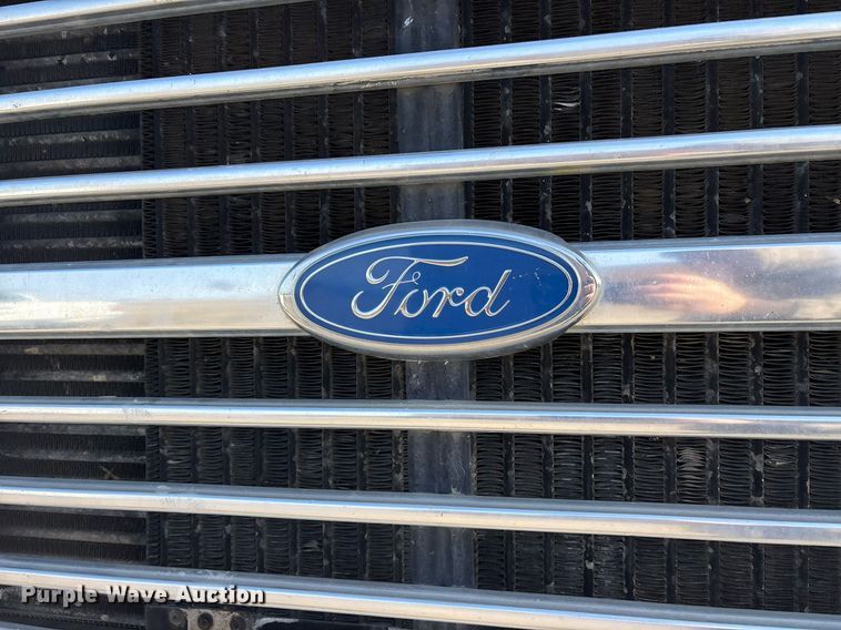 image for item OK9524 1995 Ford L9000 dump truck