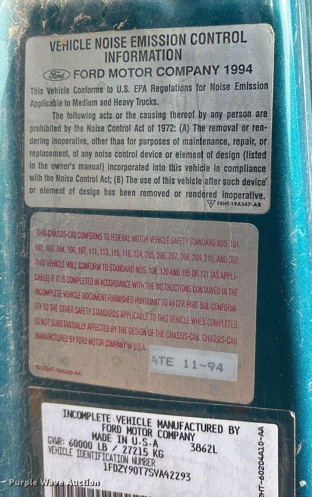 image for item OK9524 1995 Ford L9000 dump truck