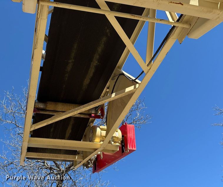 image for item OK9530 Excel radial stacking conveyor