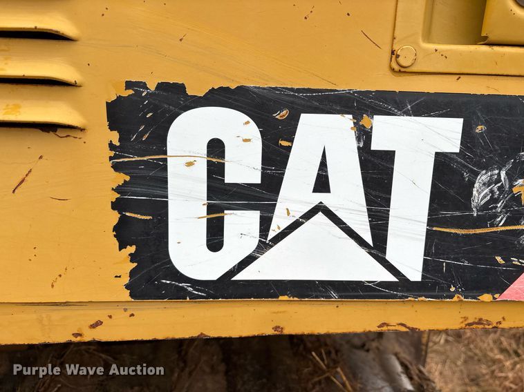 image for item OK9535 2012 Caterpillar D4K2 LGP dozer