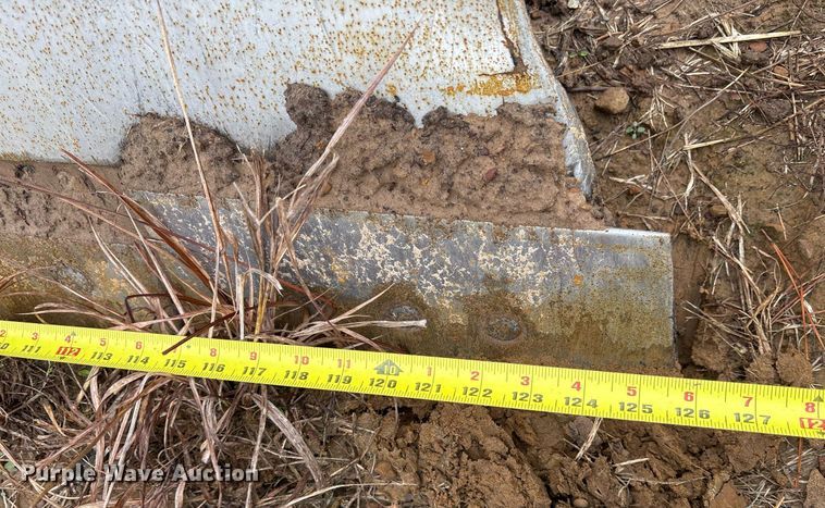 image for item OK9535 2012 Caterpillar D4K2 LGP dozer